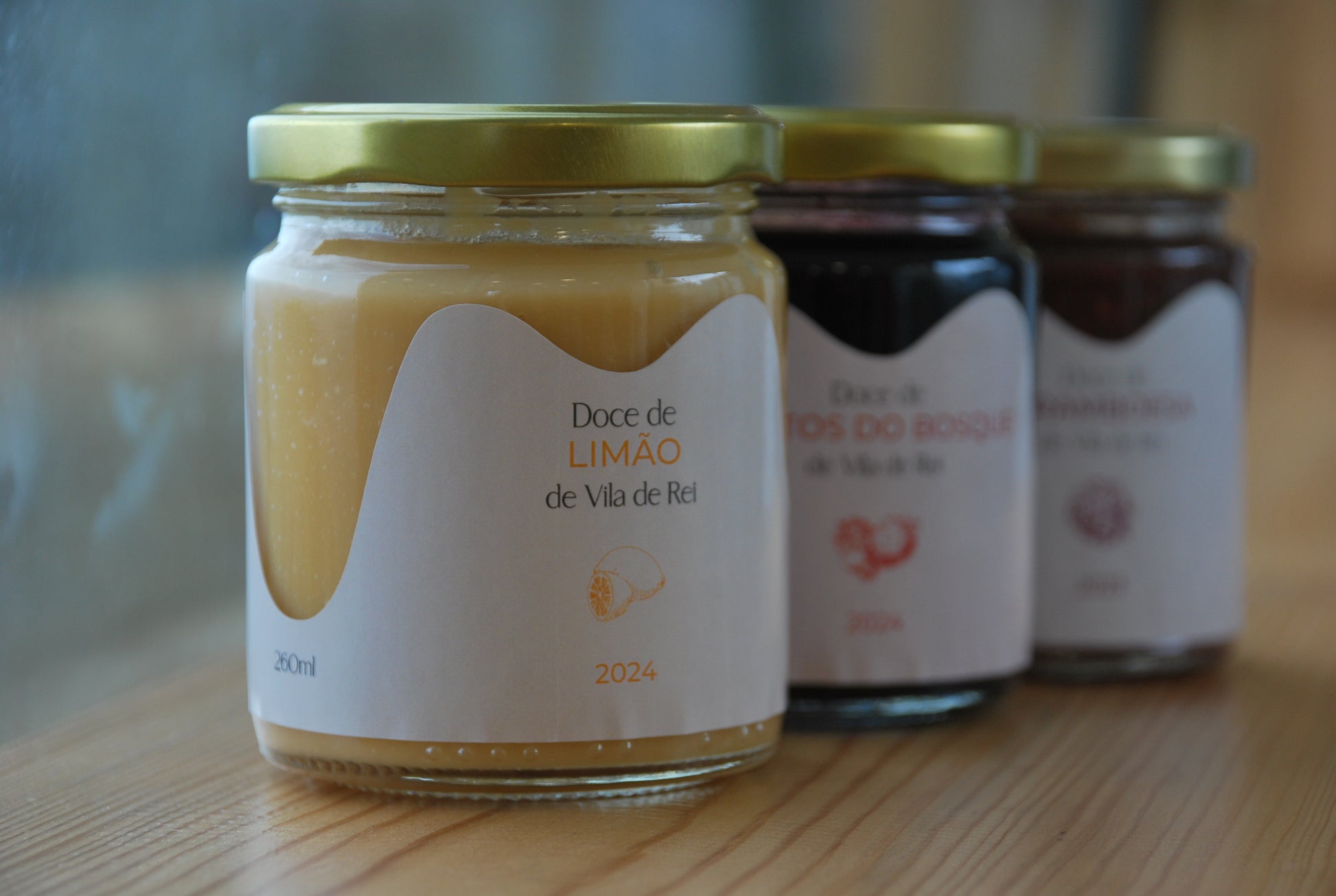 Linha de doces artesanais Rosa dos Ventos incluindo Doce de Limão, Doce de Framboesa e Doce de Frutos do Bosque