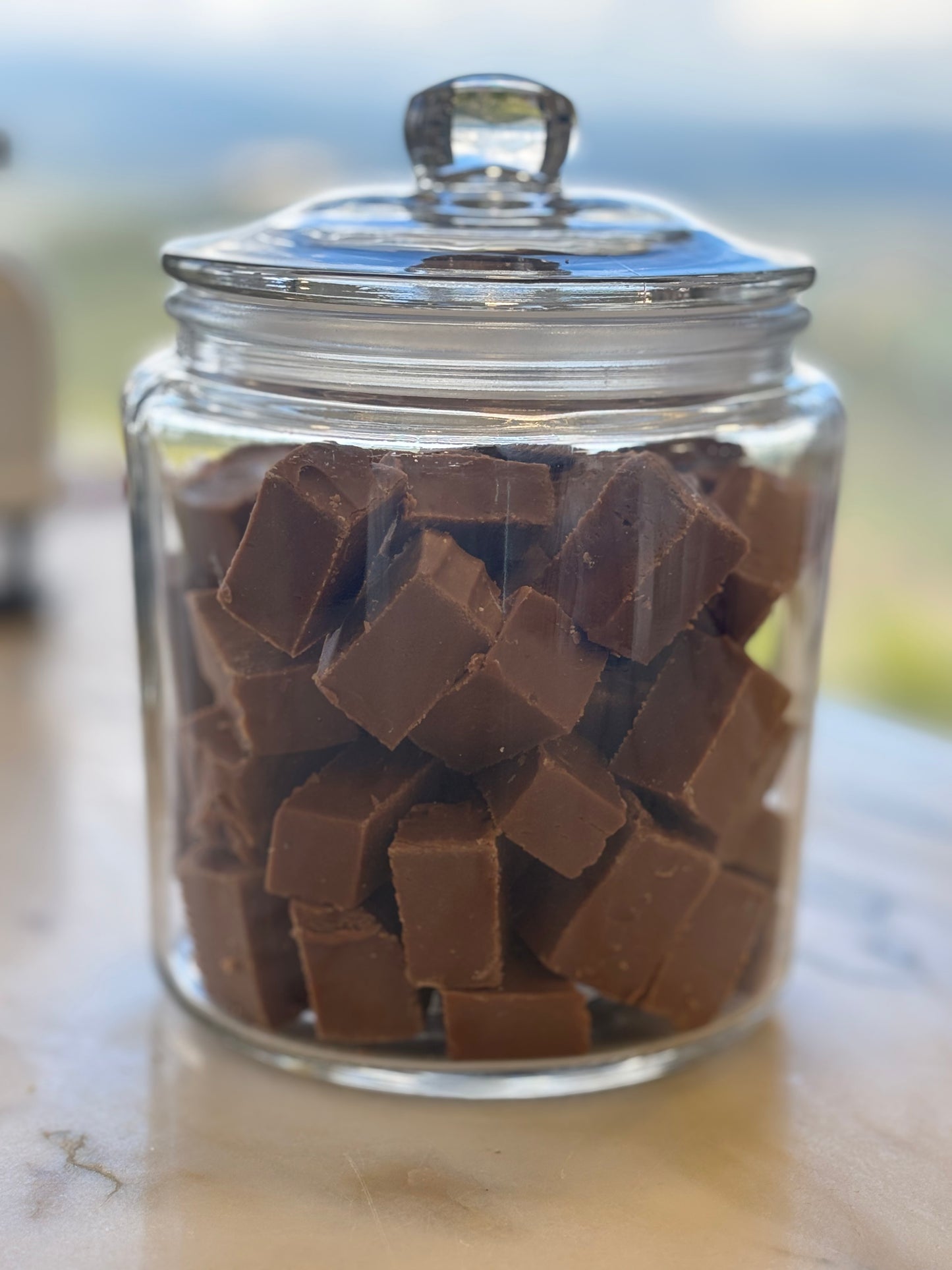 Fudge de chocolate artesanal Tipicaria em embalagem tradicional